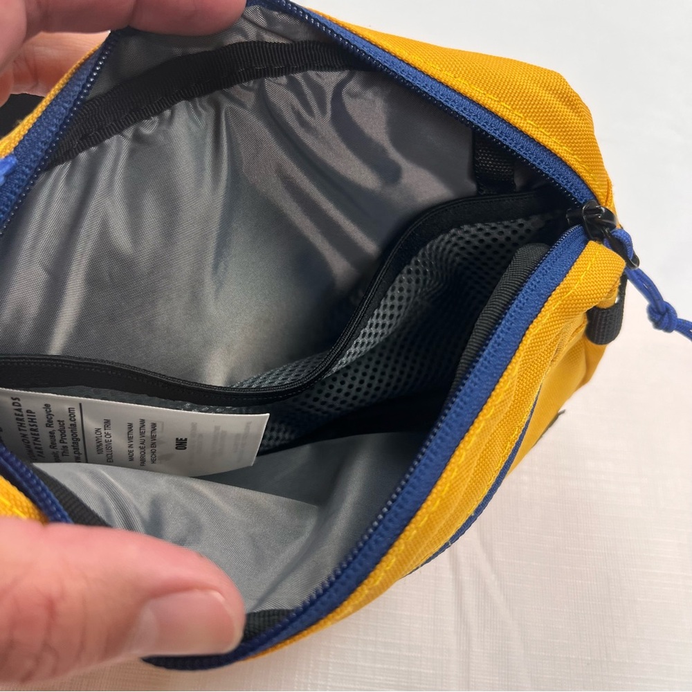 Patagonia Yellow Lightweight Mini Hip Fanny Belt Pack Hike Travel - Picture 7 of 9